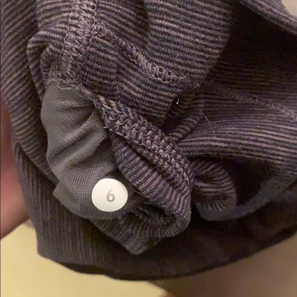 Lululemon Wunder Under Crop (Hi-Rise) - Picture 4 of 4